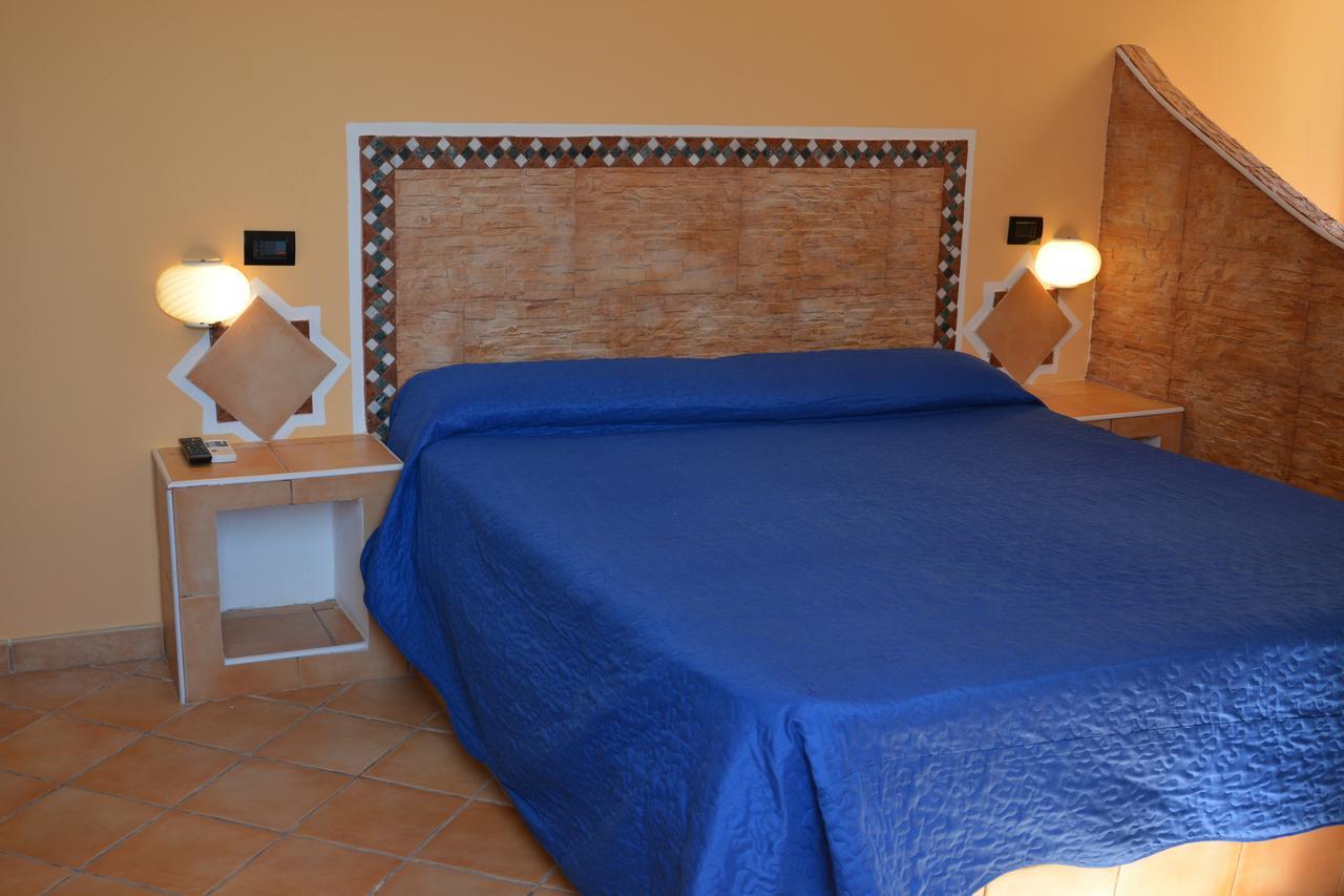 Hotel Mare Blu LMP Exterior photo